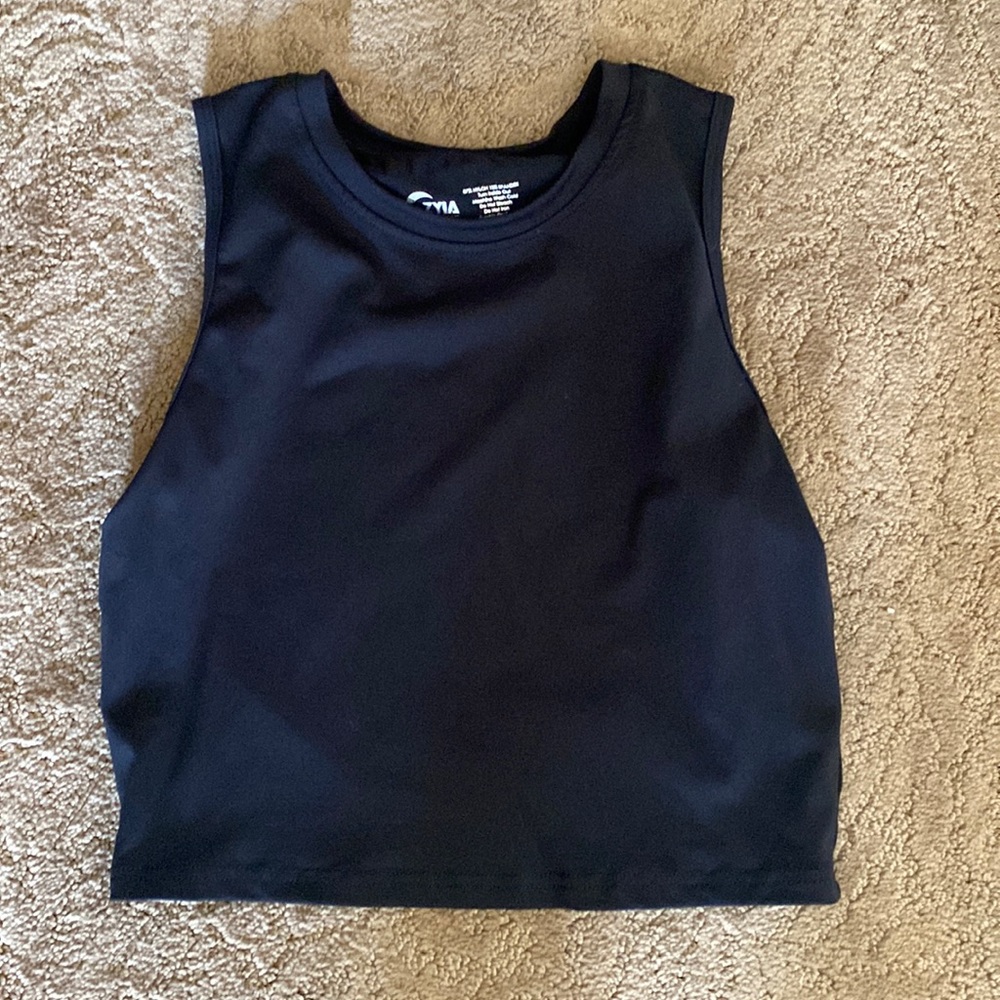 Zyia crop top